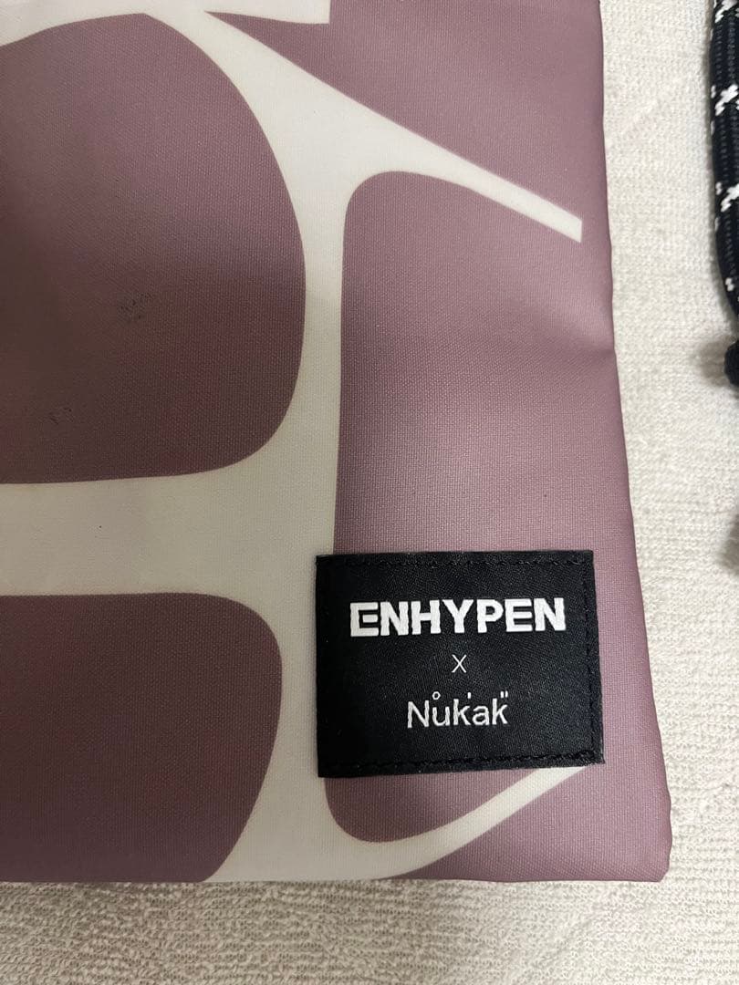 【ENHYPEN × NUKAK 】ストリングクロスバッグ