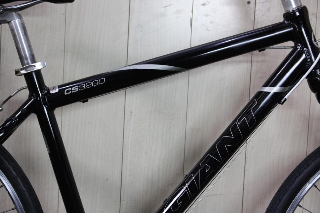 GIANT CS-3200 700C アルミ 21速 480mm クロスバイク黒