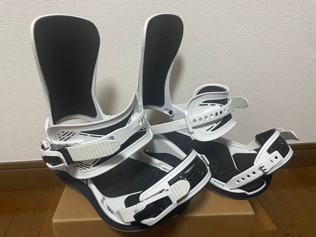 UNION ULTRA Mサイズ ホワイト 24-25モデル 箱付き
