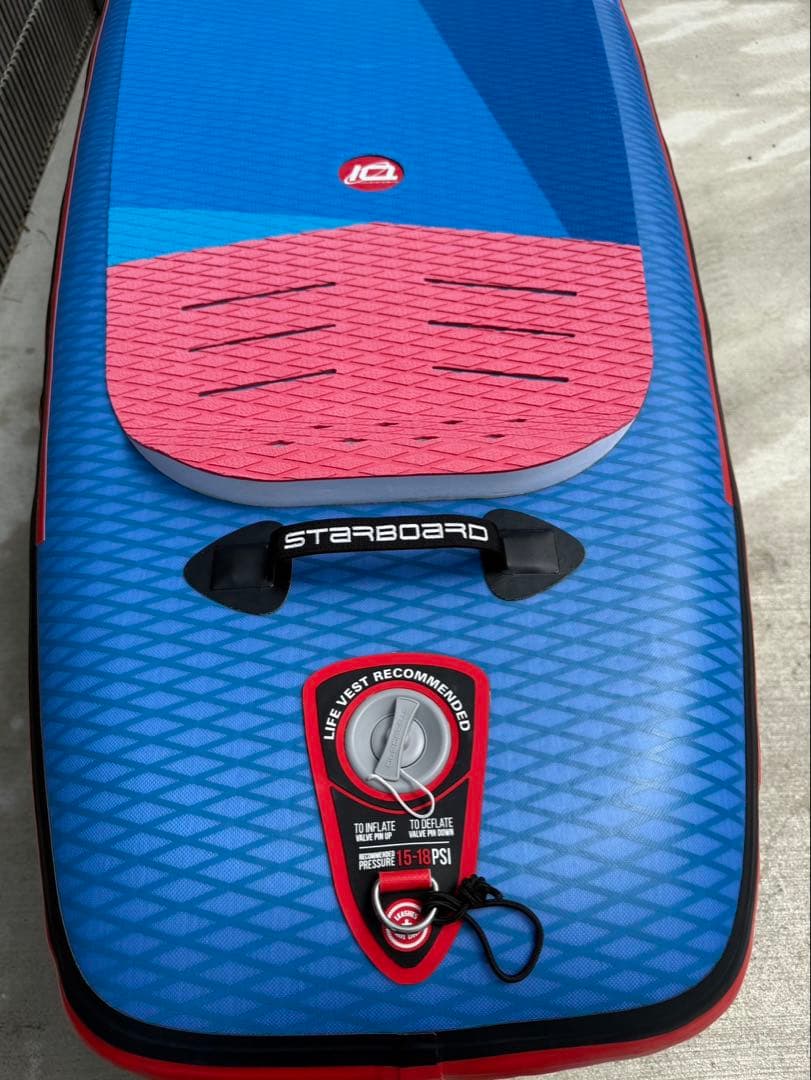 STARBOARD スタンドアップパドルボードとパドルカバー付き