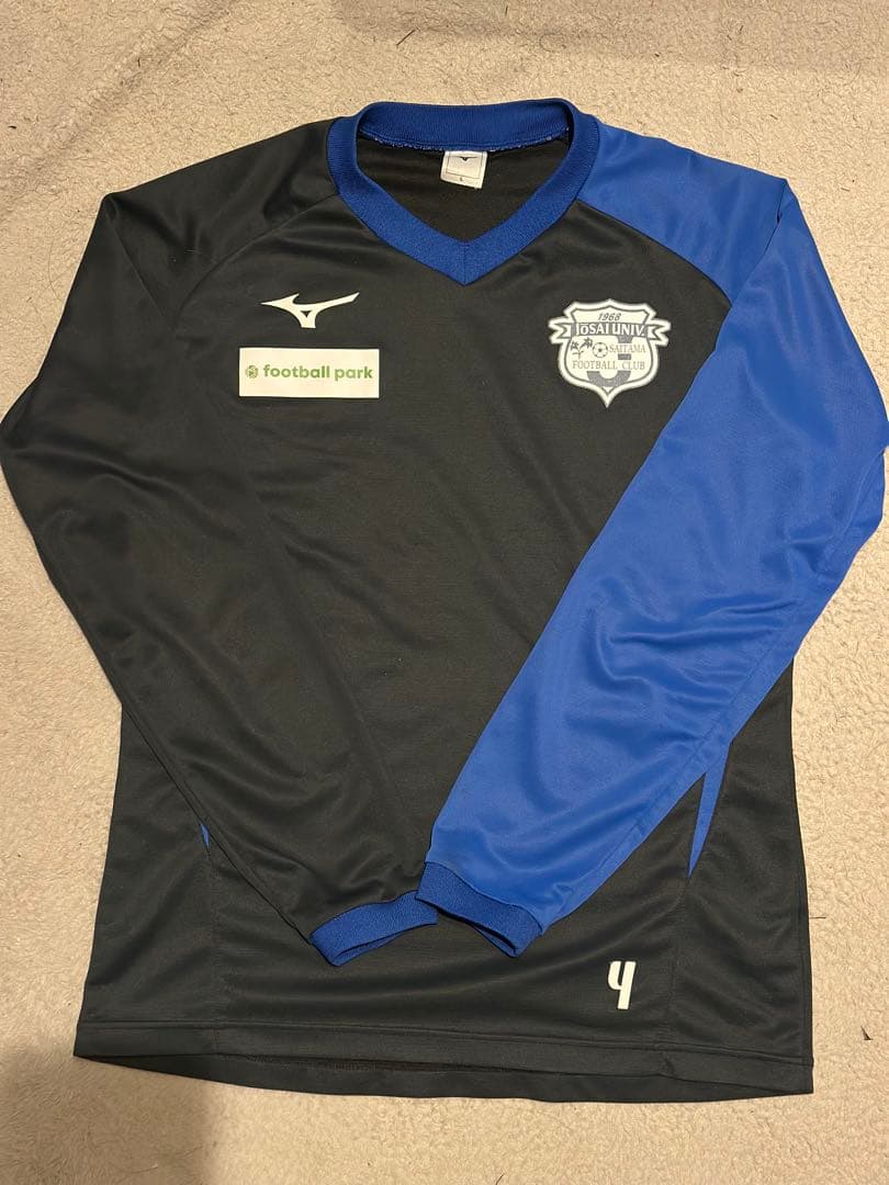 城西大学　サッカー　Mizuno 長袖シャツ