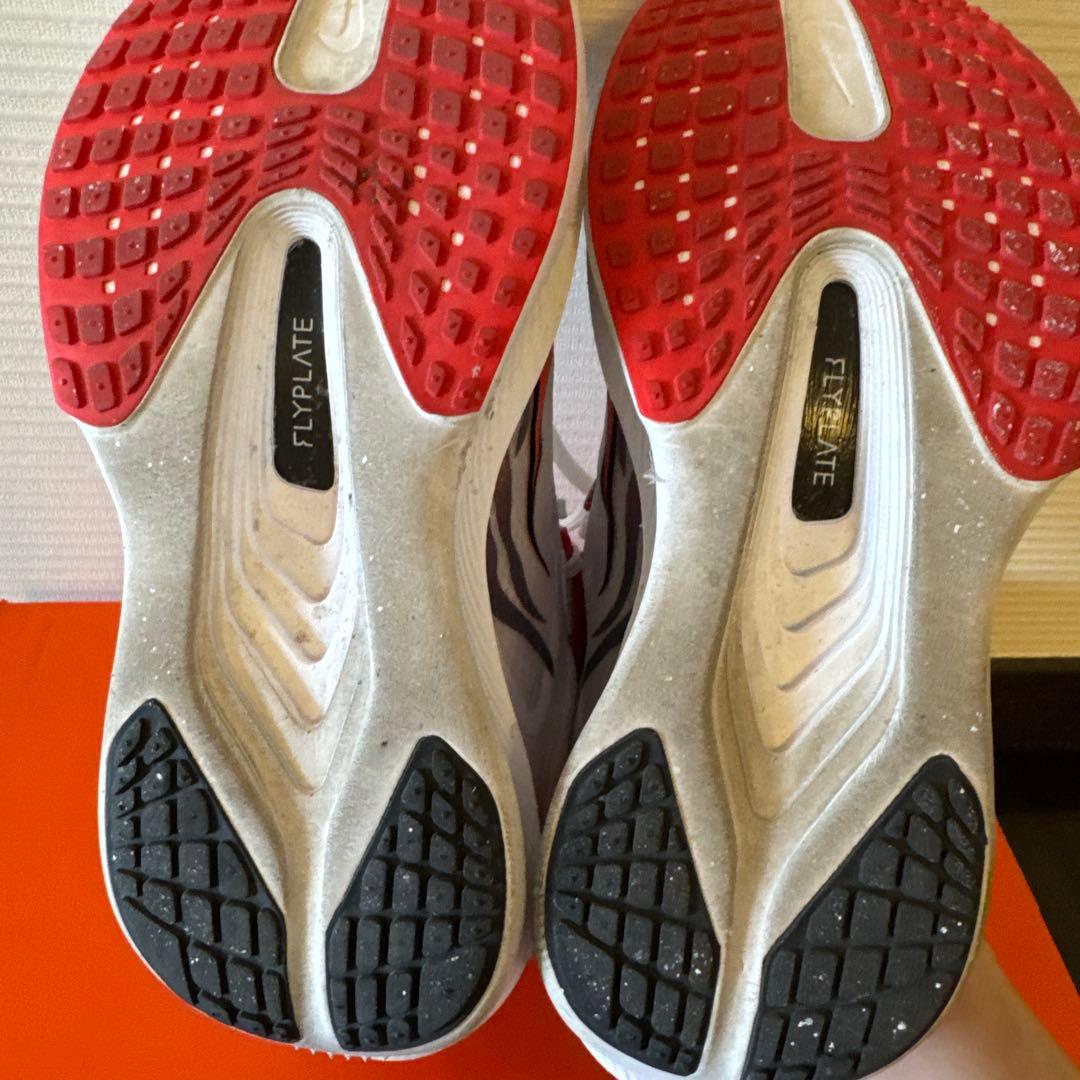 Nike ランニングシューズ 炎デザイン　駅伝　25㎝