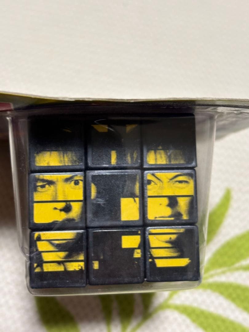 B'z キューブ パズル（非売品）