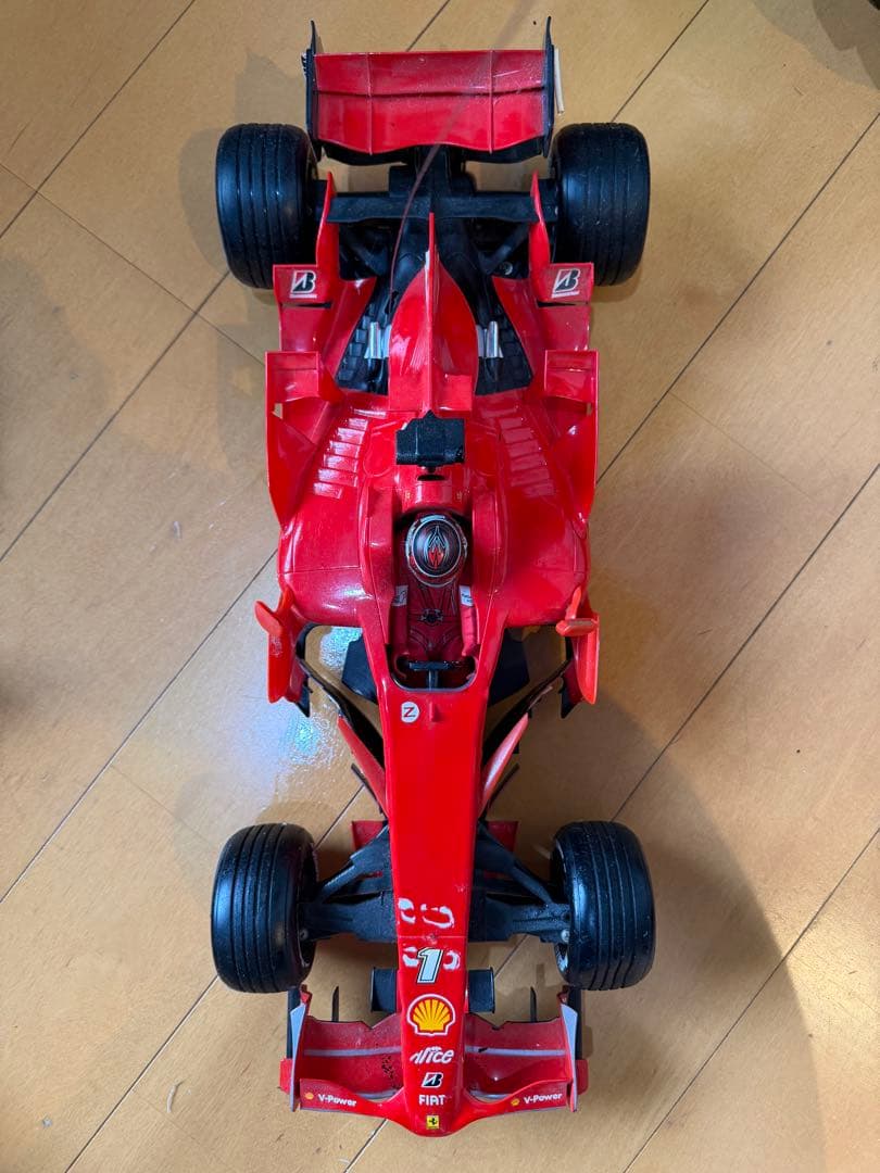フェラーリ1/8スケール　ラジコン