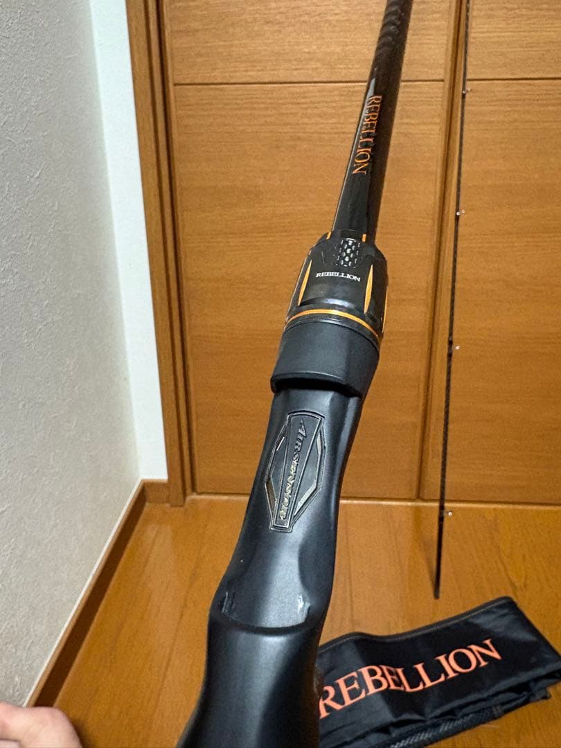 REBELION 6102MRB専用ケース付き