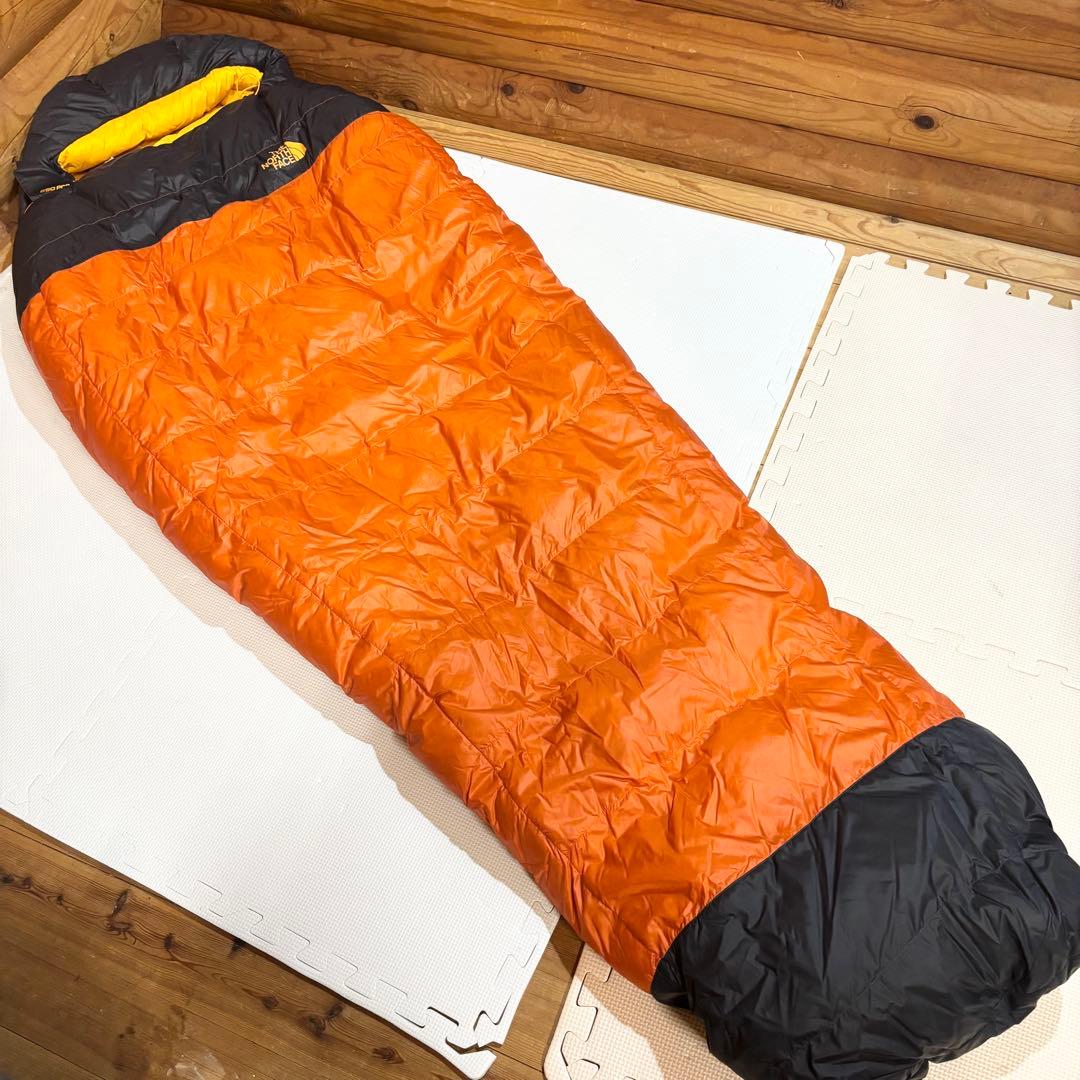 【美品】THE NORTH FACE GOLD KAZOO 寝袋　シュラフ
