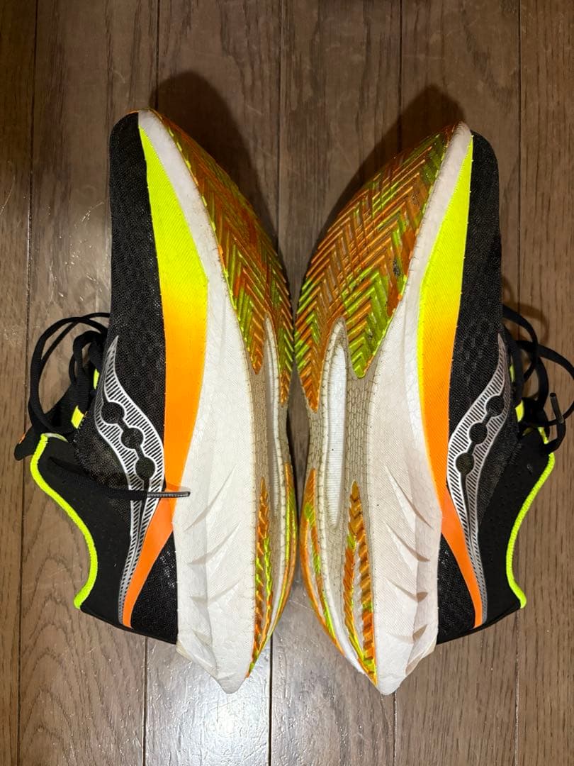 Saucony ランニングシューズ