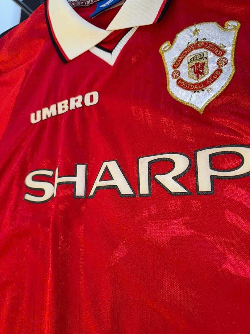 マンチェスター・ユナイテッド Umbro シャツ 赤