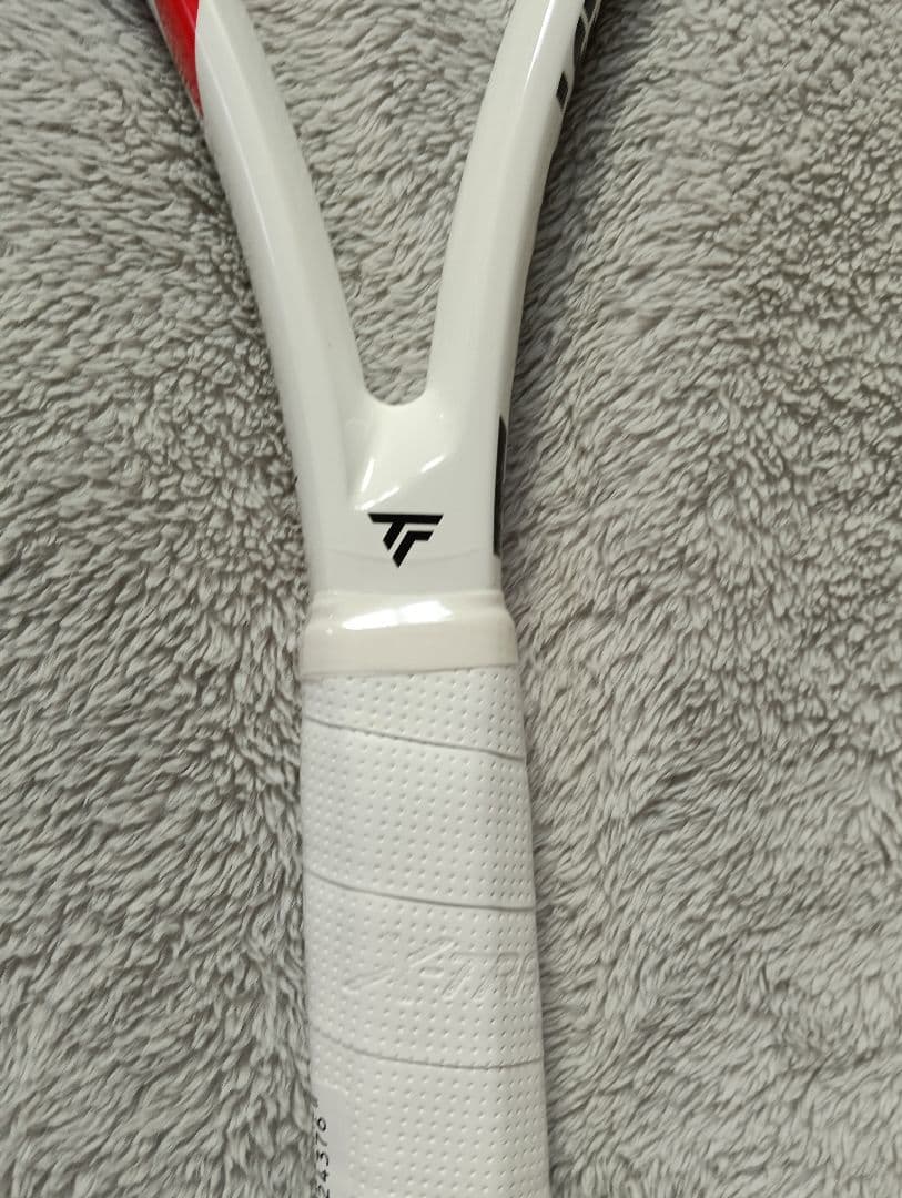 新品未使用Tecnifibreテクニファイバー T-FIGHT300