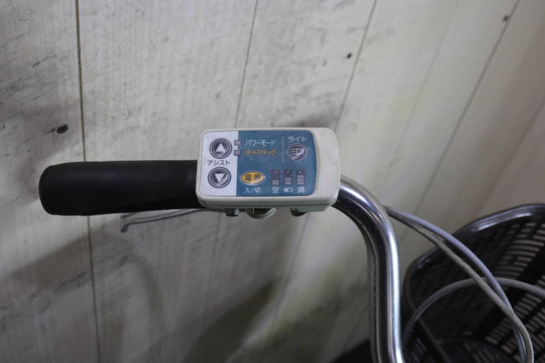 電動アシスト自転車 ライトグリーン 前バスケット付き
