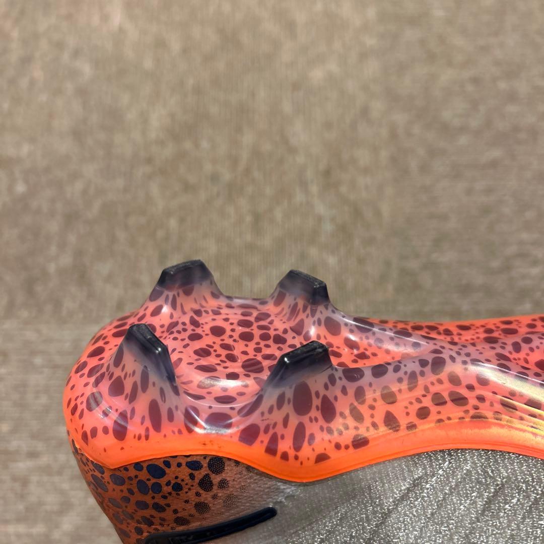 即日発送可能　NIKEファントムルナ27.0cm