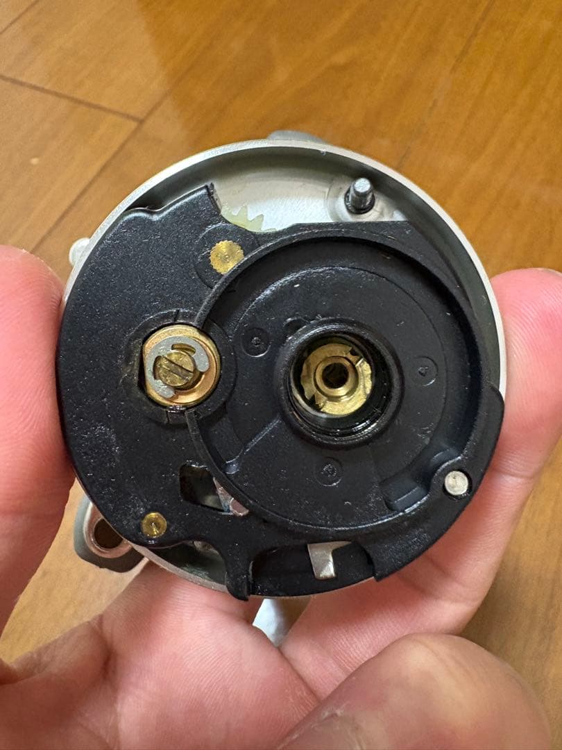 SHIMANO カルカッタ100シルバー