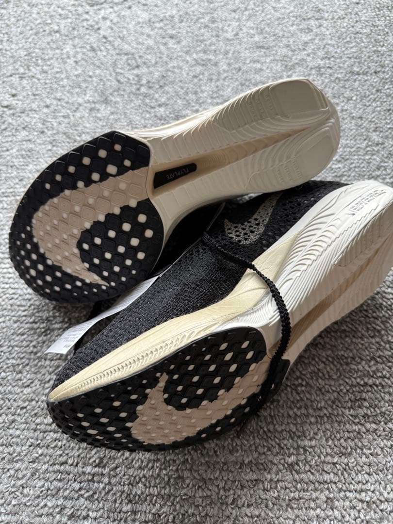 ヴェイパーフライ3 25．5cm ナイキ　NIKE