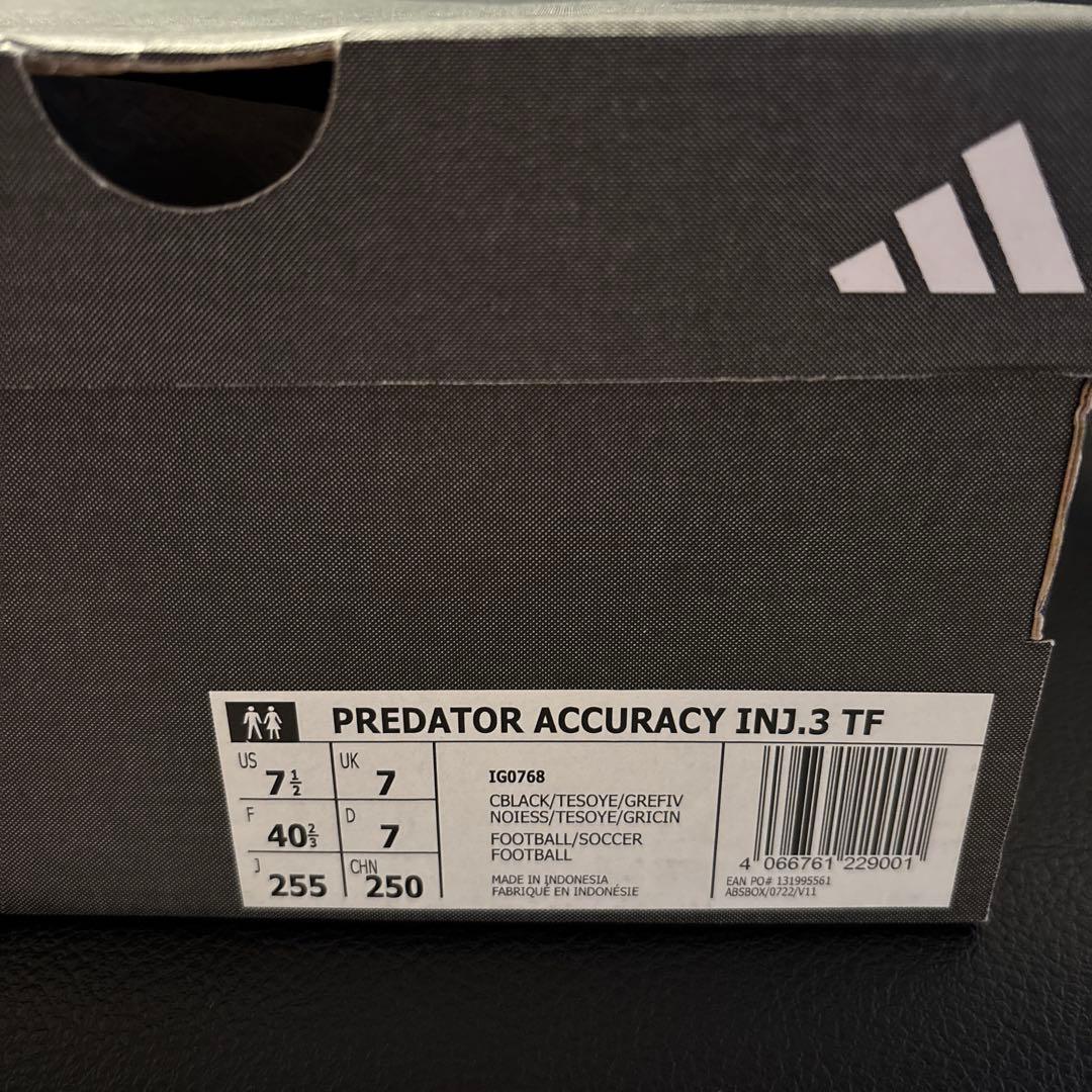 【新品】最終お値下げadidas Predatorサッカーシューズ 25.5cm