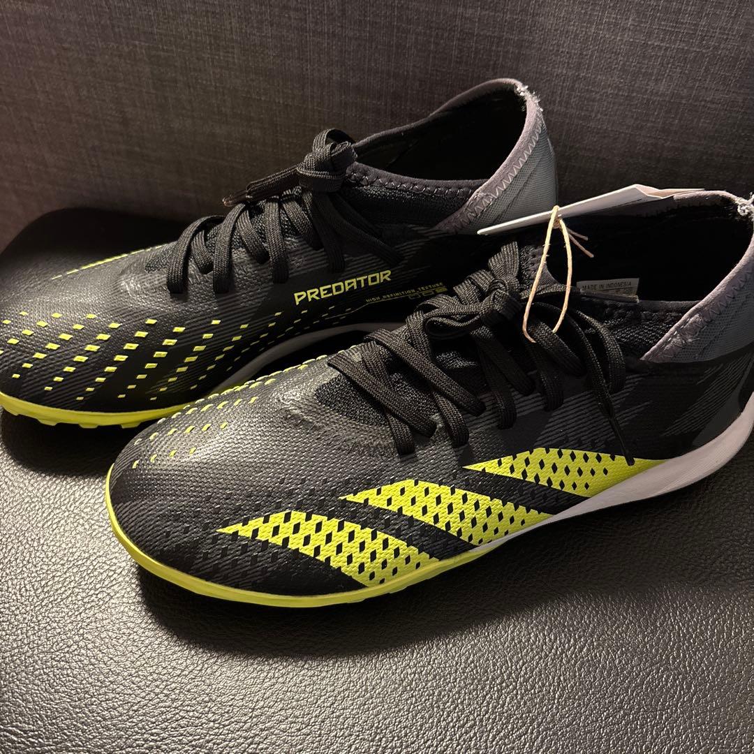 【新品】最終お値下げadidas Predatorサッカーシューズ 25.5cm