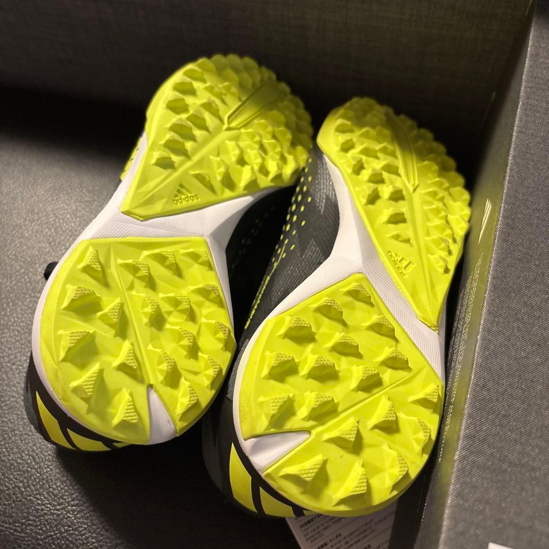 【新品】最終お値下げadidas Predatorサッカーシューズ 25.5cm
