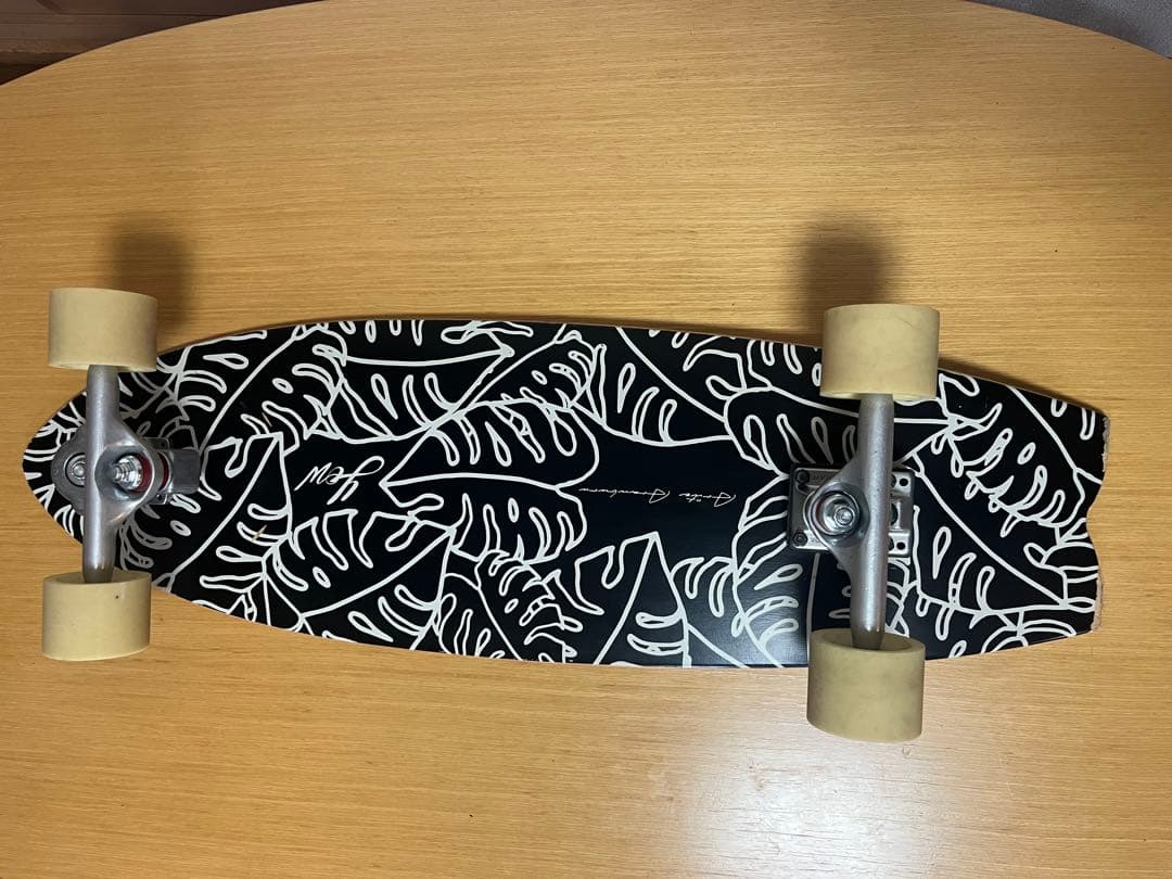 YOW Aritz Aranburu 32.5 サーフスケート