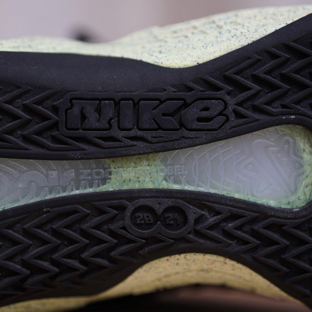 NIKE コズミックユニティ　COSMIC UNITY