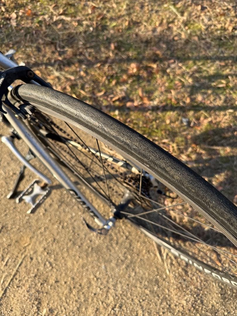 【GIANT DEFY】ロードバイク／スタンド付き／要整備