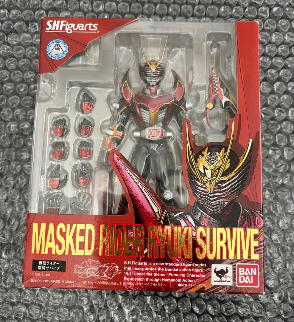新品未開封　S.H.フィギュアーツ 仮面ライダー龍騎サバイブ