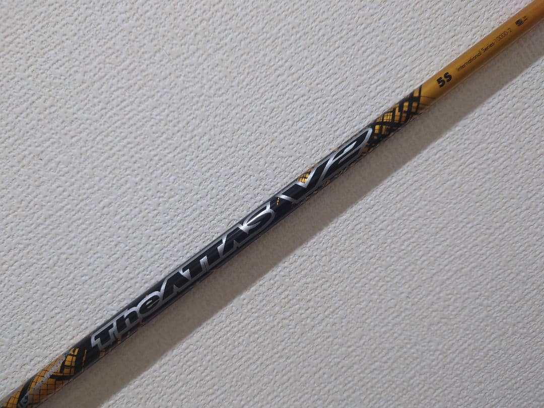 The ATTAS V2 GOLDバージョン　ダンロップスリーブ装着