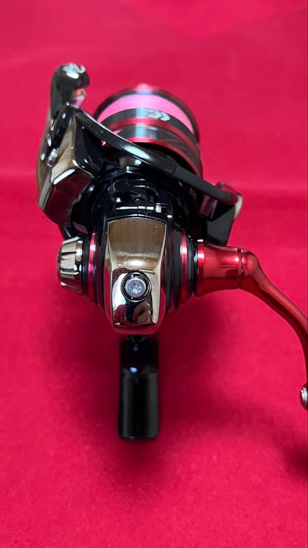 DAIWA 18 月下美人 MX LT 2000S-P