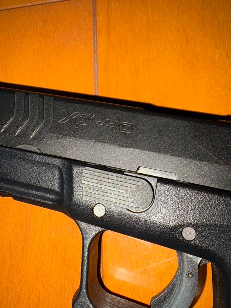 XDM40ガスガン マガジン2本付き