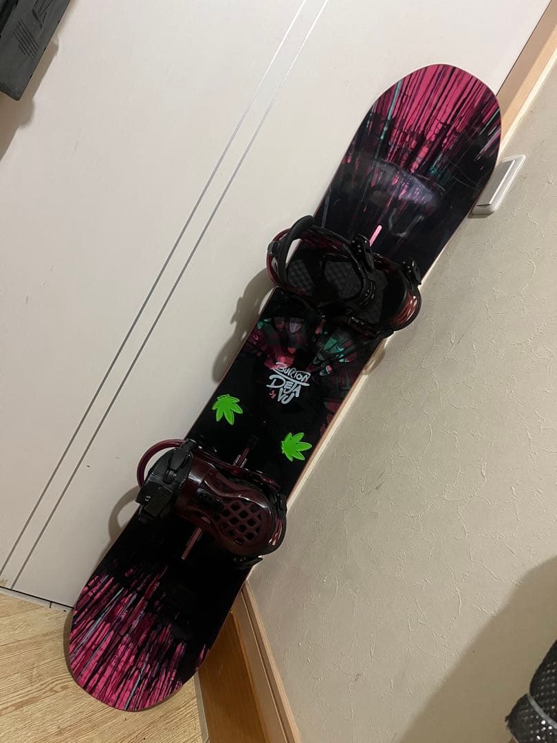 超美品！BURTON Deja-vu 138cm RIDEバイン