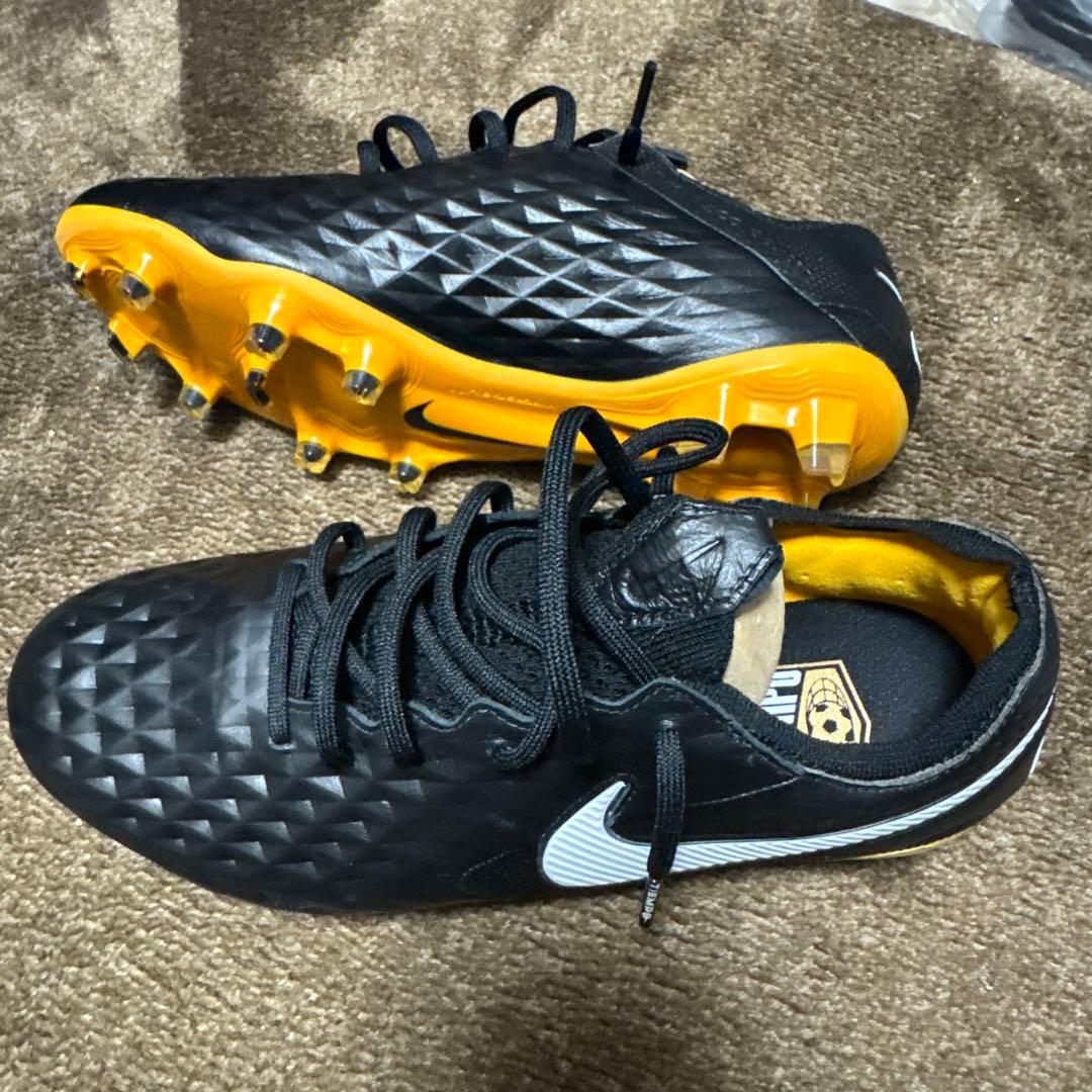 Nike Tiempo サッカーシューズ ブラック/イエロー