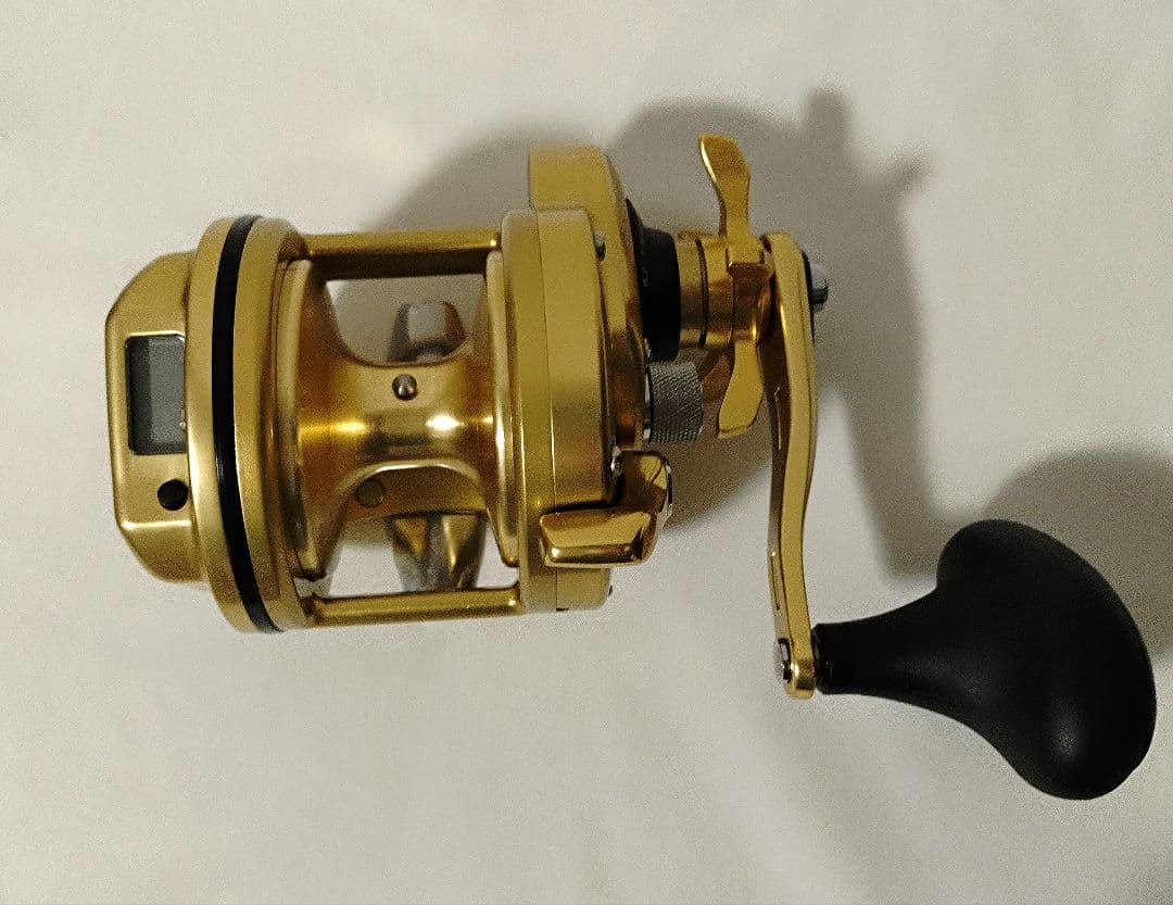 海魂 リール 2000T SHIMANO シマノ 石鯛 鯉 釣り 付属品有り