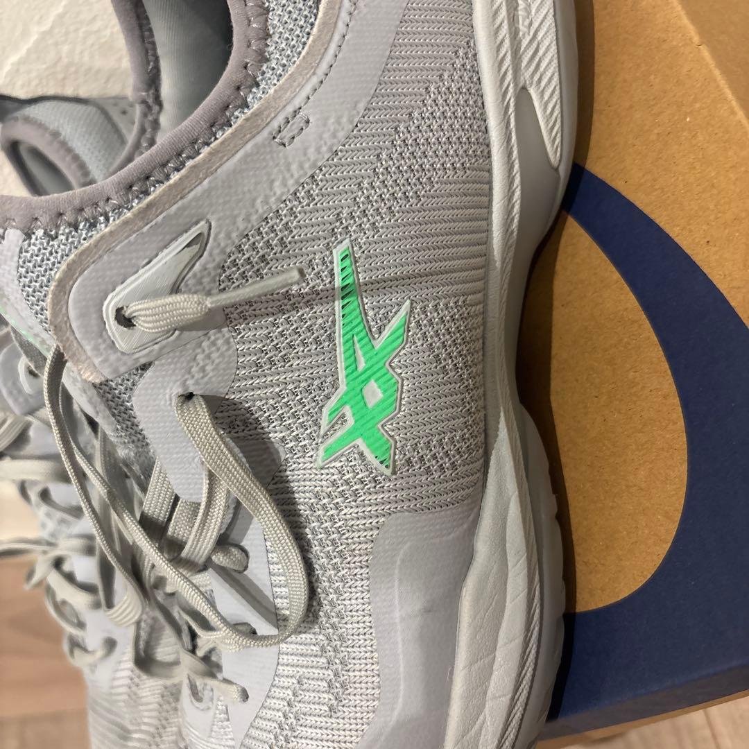 ASICS バスケットボールシューズ　 GLIDE NOVA FF3 グレー