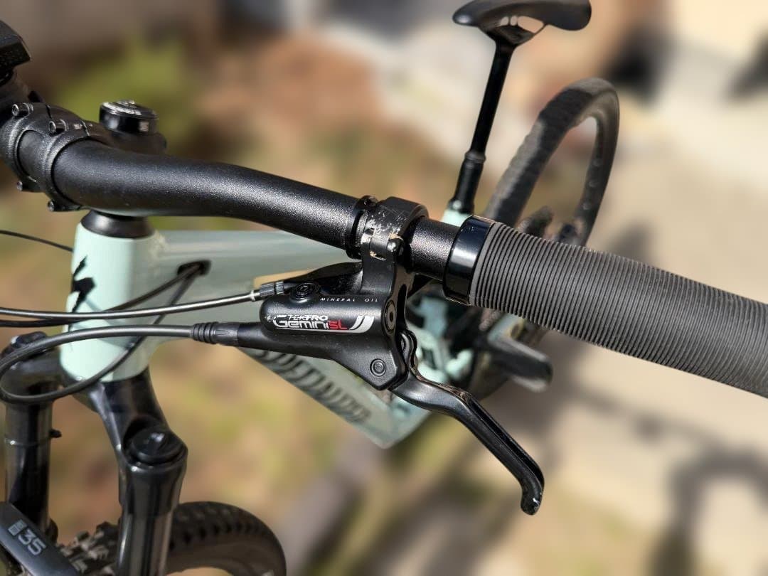 自転車本体 Specialized Stumpjumper Alloy 2022 S2