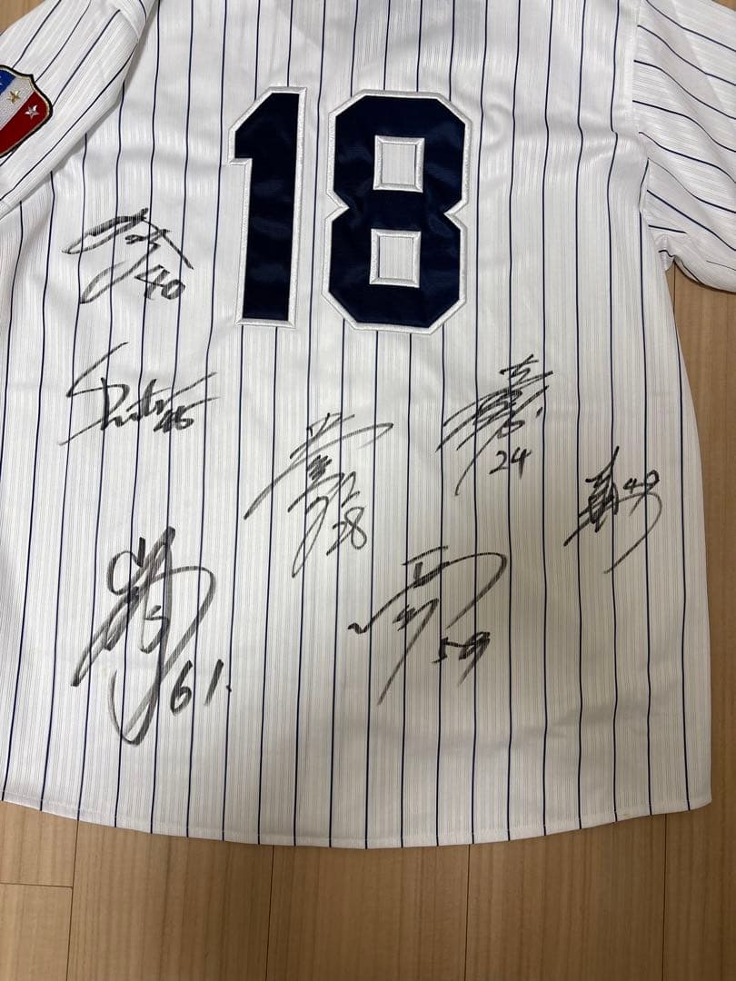 千葉ロッテマリーンズ【毎日オリオンズ】復刻ユニフォーム　背番号18 直筆サイン入
