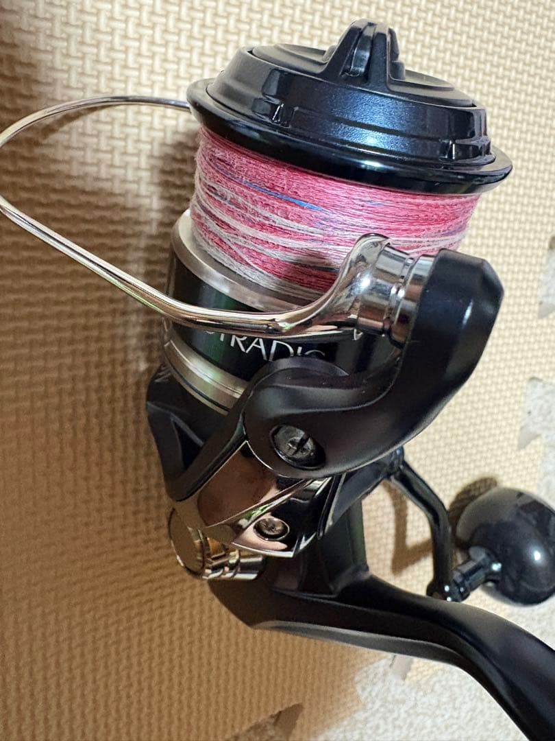 シマノ スピニングリール 黒・青・