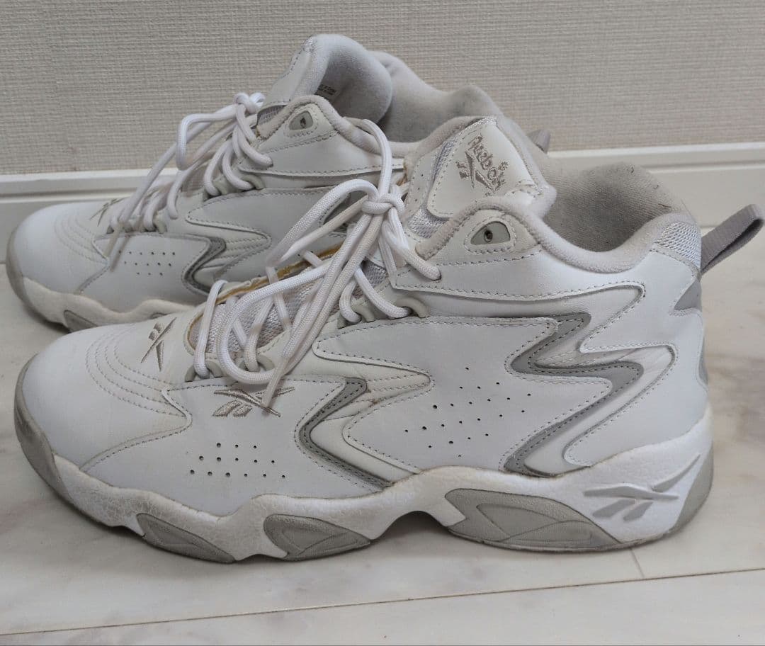 リーボック メビウス REEBOK MOBIUS