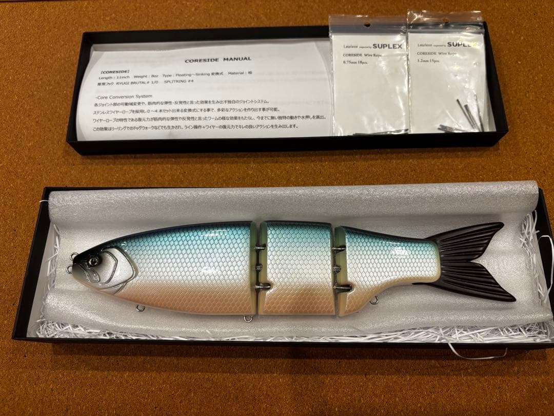 【美品・希少カラー】コアサイド coreside lawless
