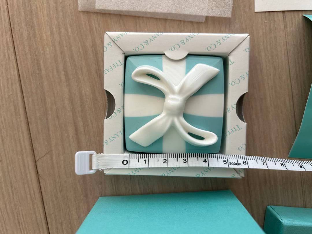 【新品未使用】★ティファニーTiffany & Co. ギフトボックス型小物入れ