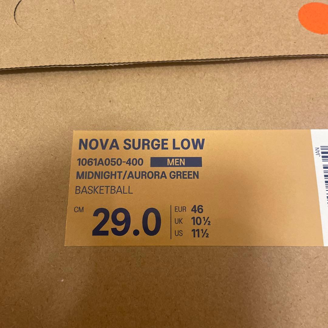 シューズ(男性用) NOVA SURGE LOW BALLAHOLIC