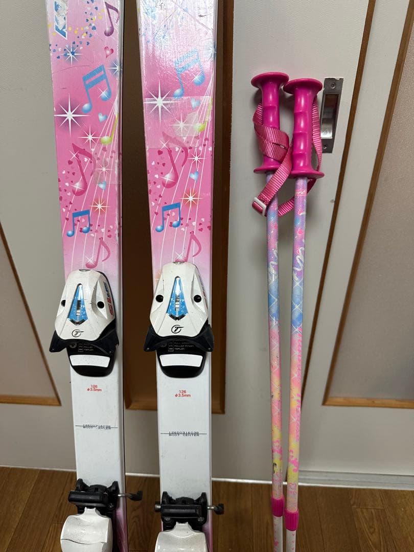 3セットKAZAMA スキー板126cm,ブーツ22.5,ストック100cm付