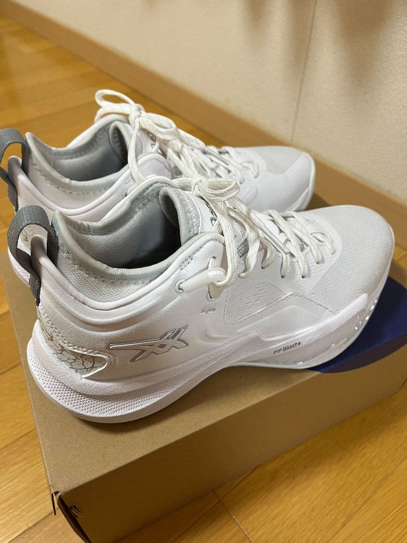 NOVA SURGE LOW 2 ノヴァサージ ロー2