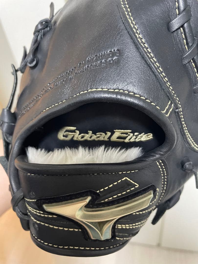 【美品】ミズノ Global Elite 軟式 ファーストミット 村上宗隆モデル