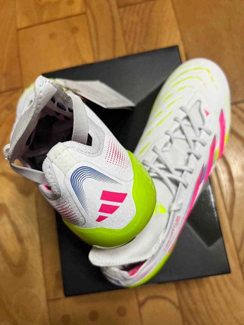 新品　大特価　限定品　アディダス　プレデター エリート FT FG 25.5cm