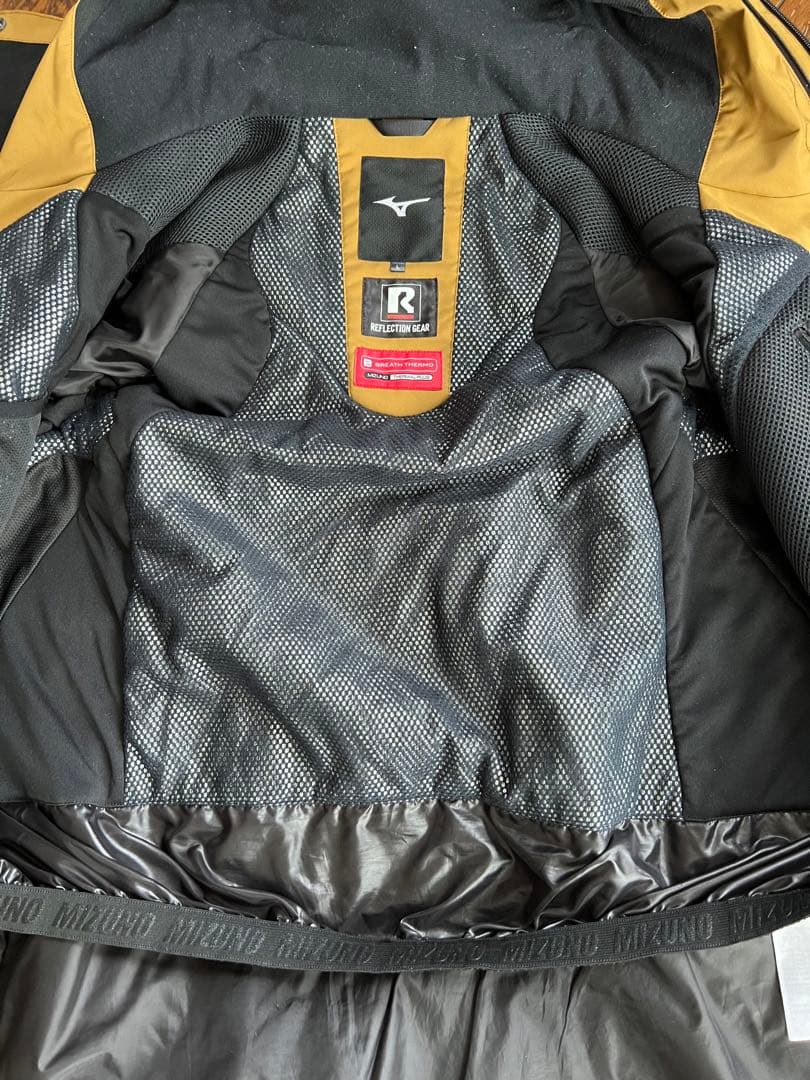 ミズノ　UNFUSSY SKI PARKA 　サイズ　L　希少色　ユニセックス