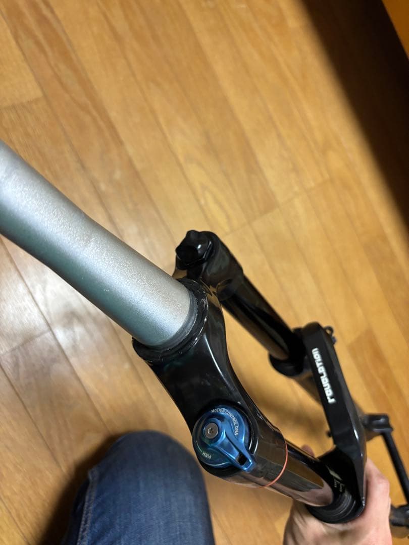 パーツ ROCKSHOX REVELATION RC3 27.5