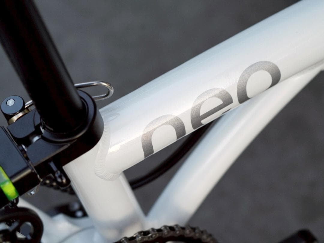 【新品】JAVA NEO 16インチ 349折り畳み自転車 9速 油圧ディスク