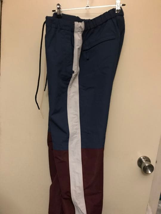 エスケープスノーボードウェア　トラックパンツ
