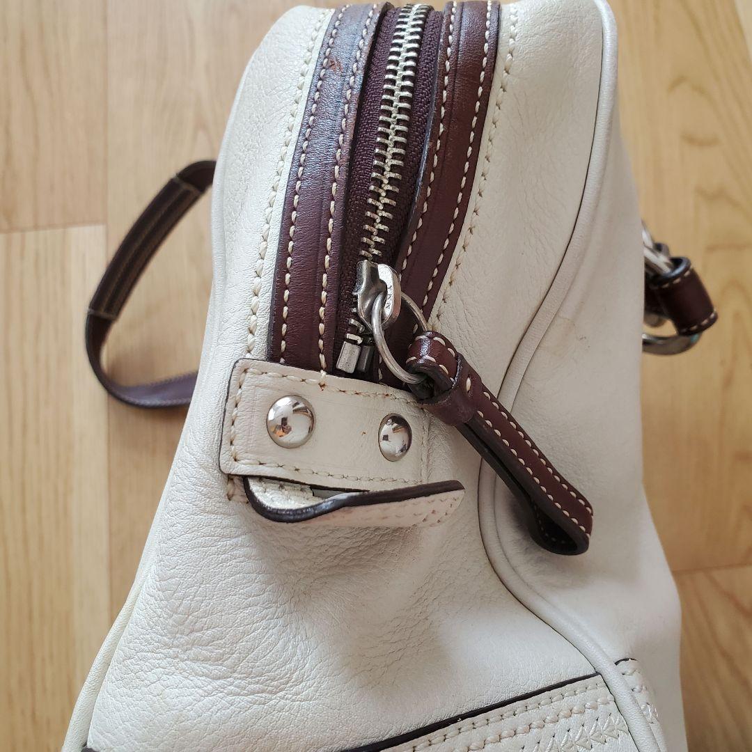 COACH ホワイトレザー ハンドバッグ 大きめ
