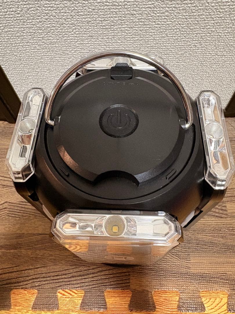 ケース付　Coleman クアッドマルチパネルランタン