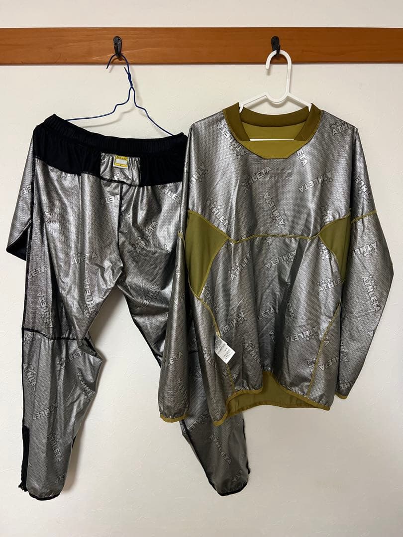 ATHLETA ウィンドブレーカー＆パンツセット