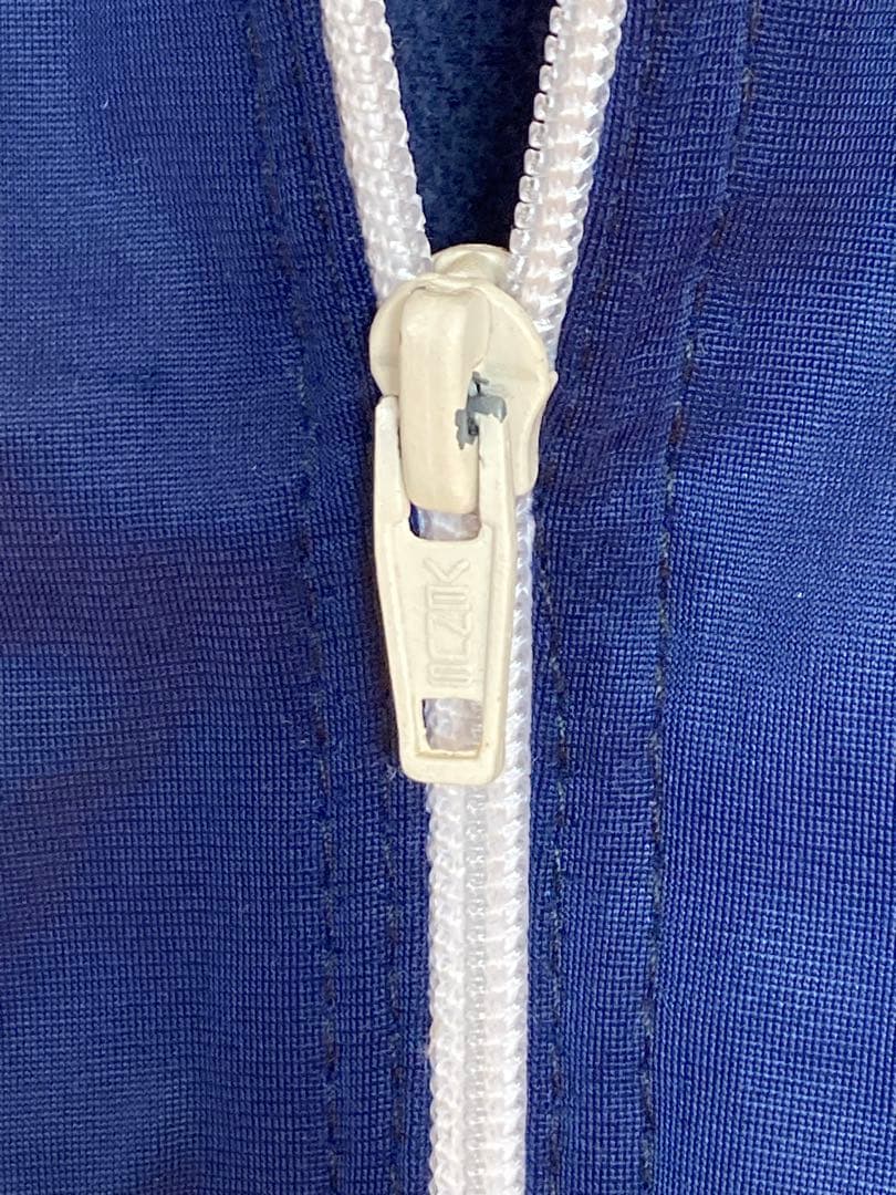 adidas vintage トラックジャケット　曲がりポケット